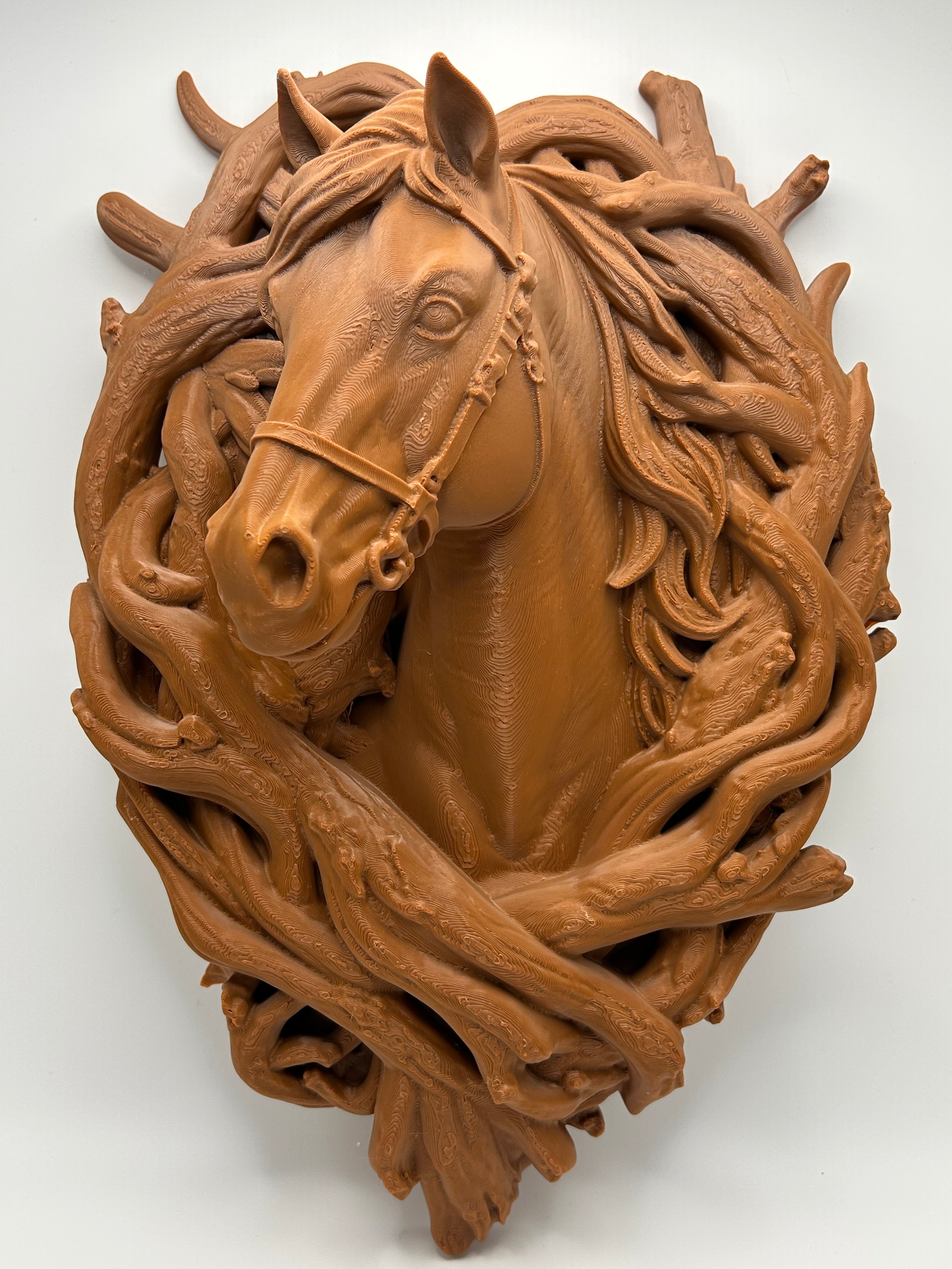 Testa di Cavallo da Parete – Scultura Moderna Effetto Legno Luxury Design