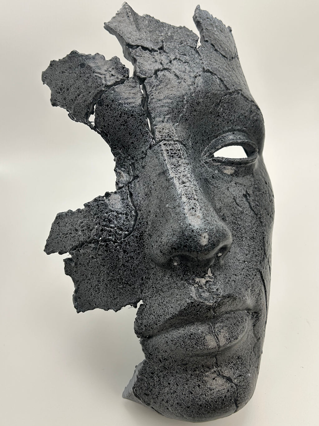 Maschera Decorativa da Parete Dipinta a Mano con Supporto Lampada E14 – Scultura Moderna Luxury