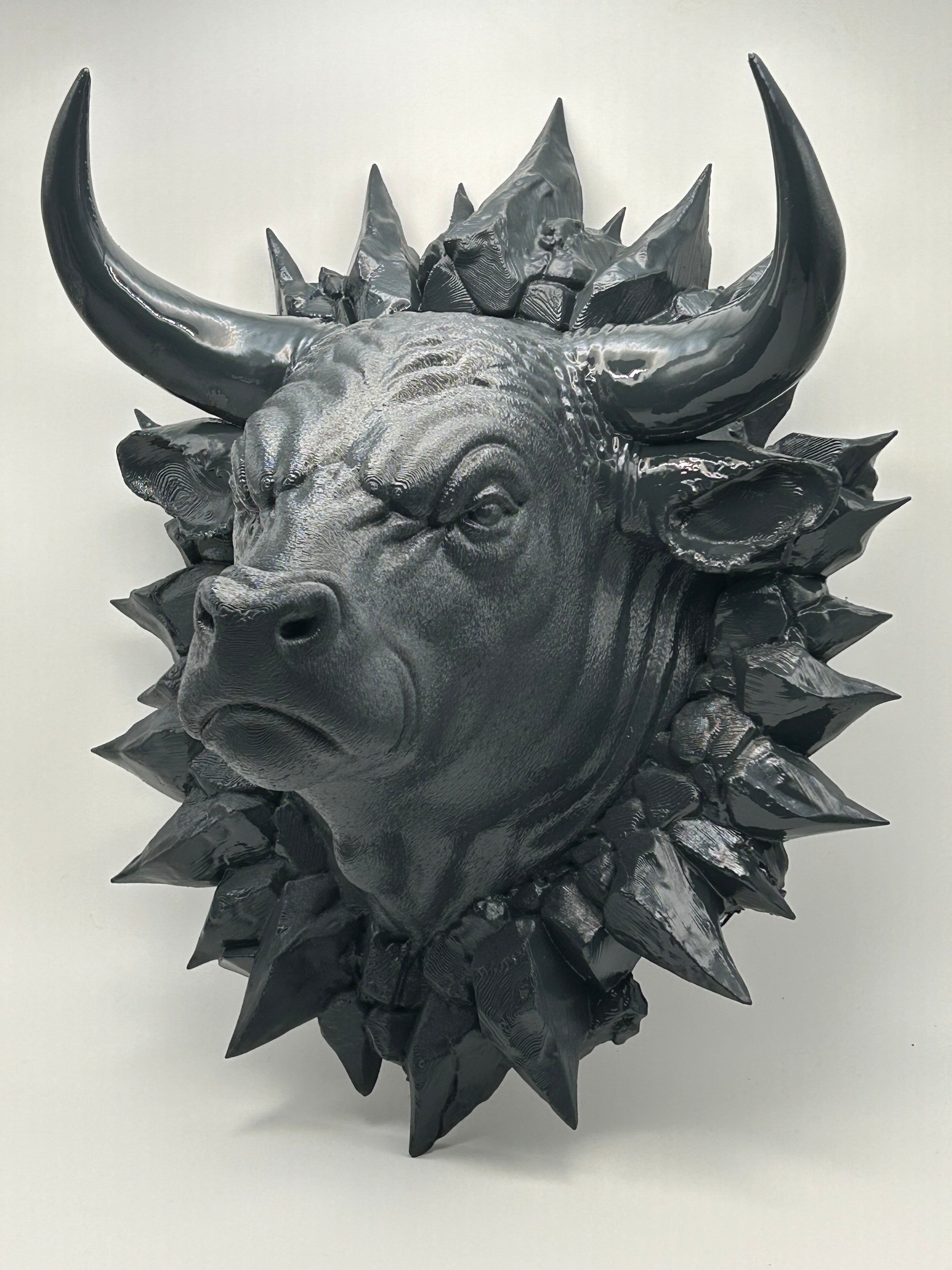 Testa di Toro da Parete – Scultura Moderna Contemporanea Dipinta a Mano