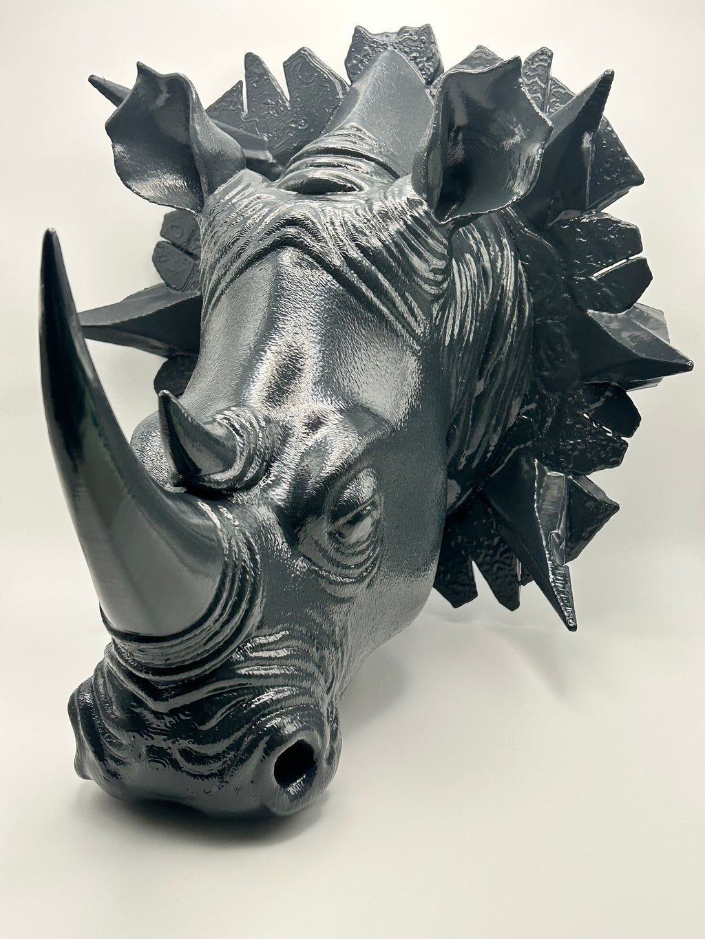 Testa di Rinoceronte scultura da Parete – Moderna Dipinta a Mano Luxury Design