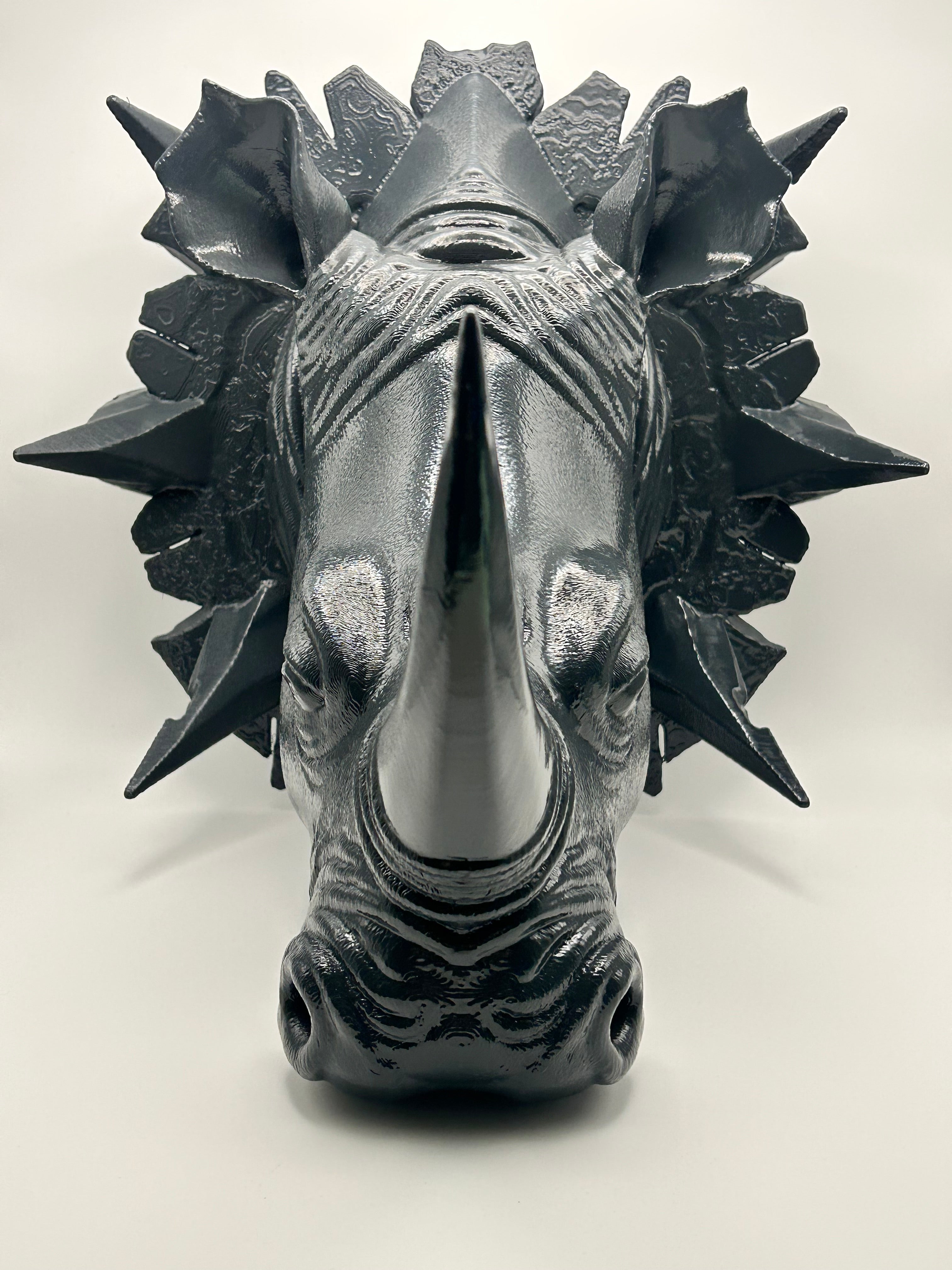 Testa di Rinoceronte scultura da Parete – Moderna Dipinta a Mano Luxury Design
